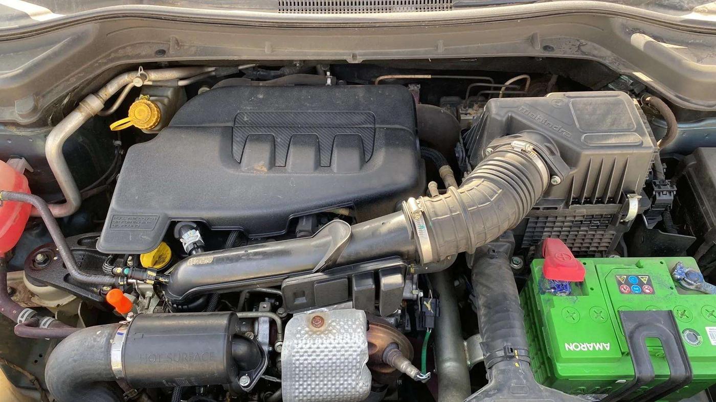2019 Mahindra XUV300 W8 (O) 1.2 PETROL, Petrol, Manual, 55,545 km, Open Bonet