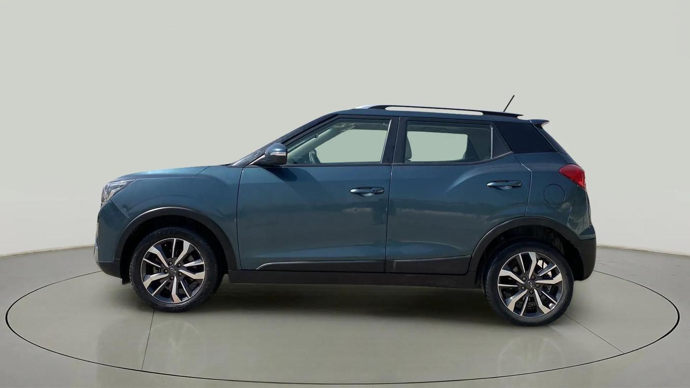 2019 Mahindra XUV300 W8 (O) 1.2 PETROL, Petrol, Manual, 55,545 km, Left Side