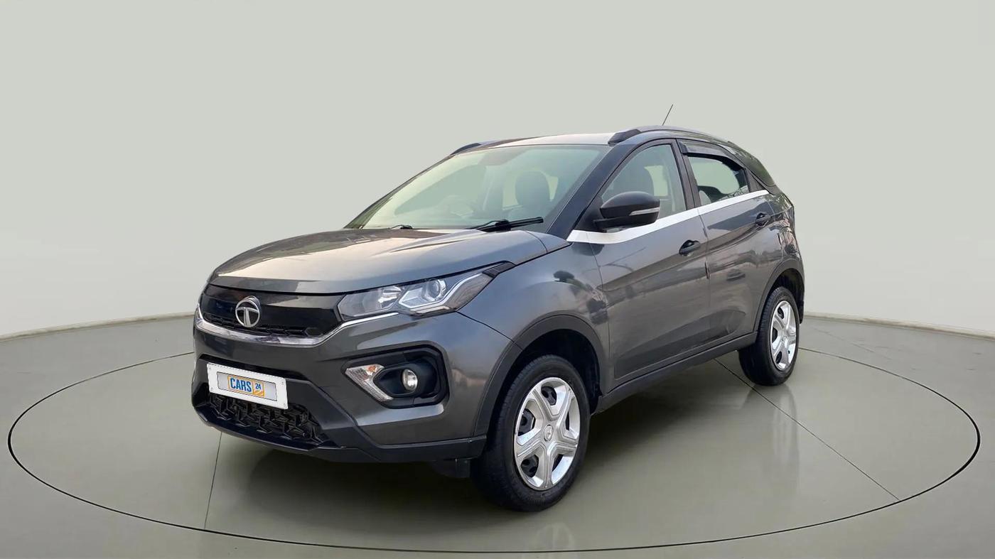 2023 Tata NEXON XM SUNROOF PETROL, Petrol, Manual, 30,367 km, Left Front Diagonal