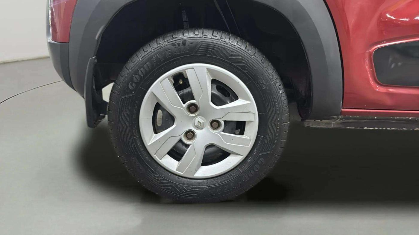 2016 Renault Kwid RXT 0.8, Petrol, Manual, 41,240 km, Right Rear Wheel