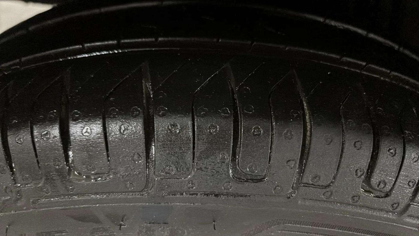 2016 Renault Kwid RXT 0.8, Petrol, Manual, 41,240 km, Right Rear Tyre Tread