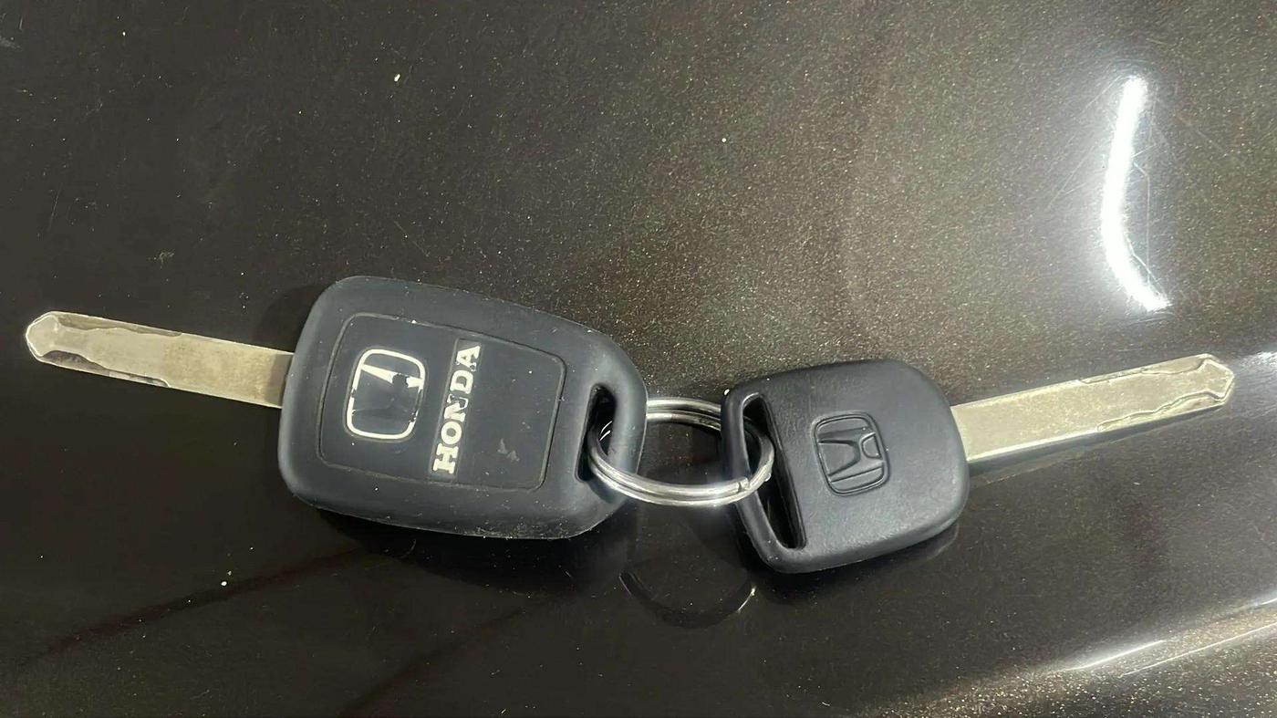 2018 Honda Jazz 1.2L I-VTEC V, Petrol, Manual, 64,299 km, Key Close Up