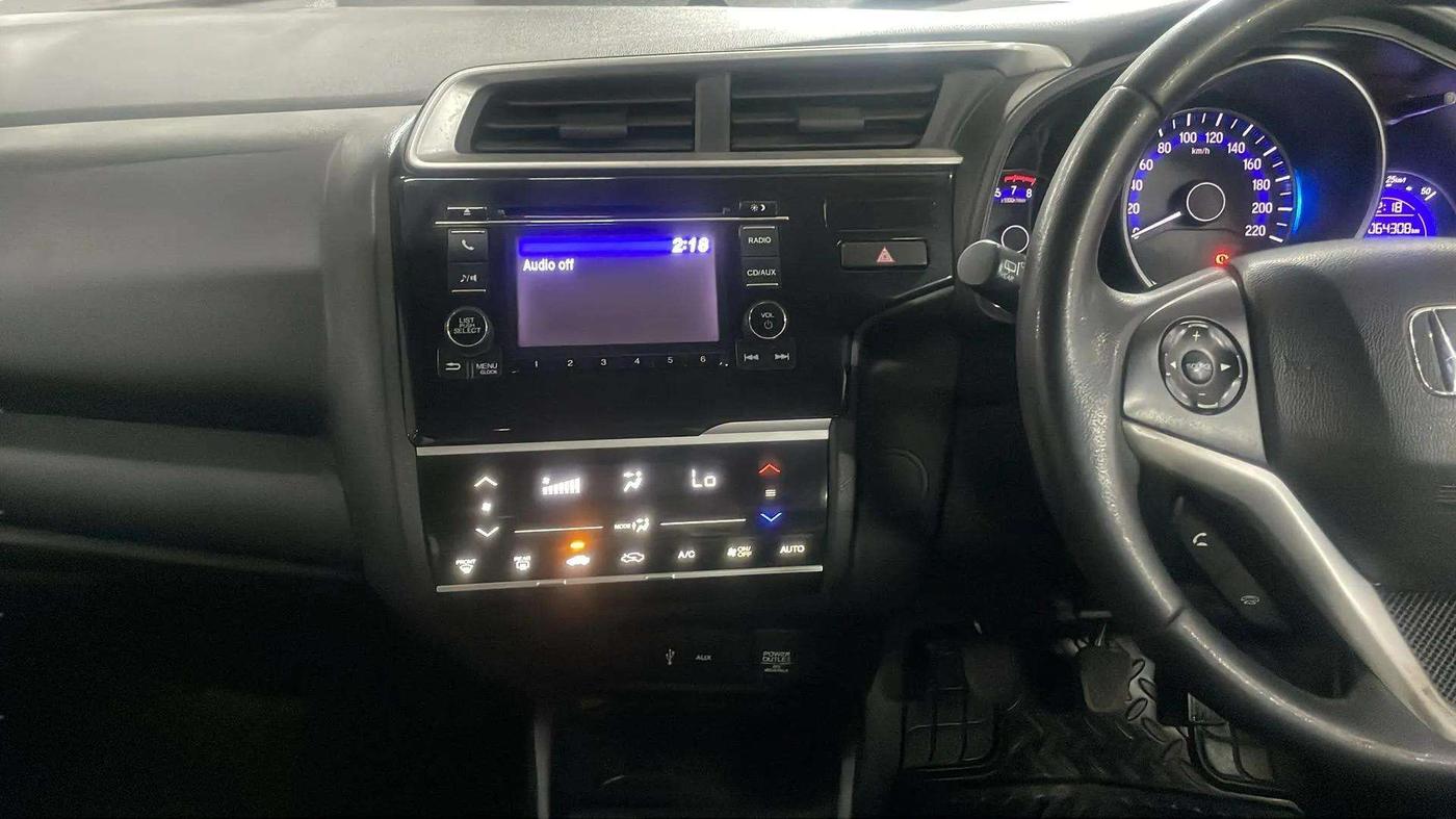 2018 Honda Jazz 1.2L I-VTEC V, Petrol, Manual, 64,299 km, Air Conditioner