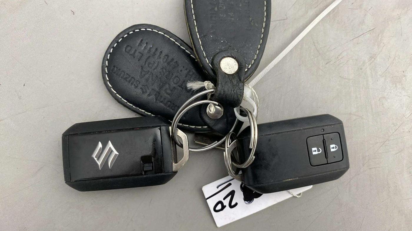 2020 Maruti Baleno ZETA CVT PETROL 1.2, Petrol, Automatic, 22,232 km, Key Close Up