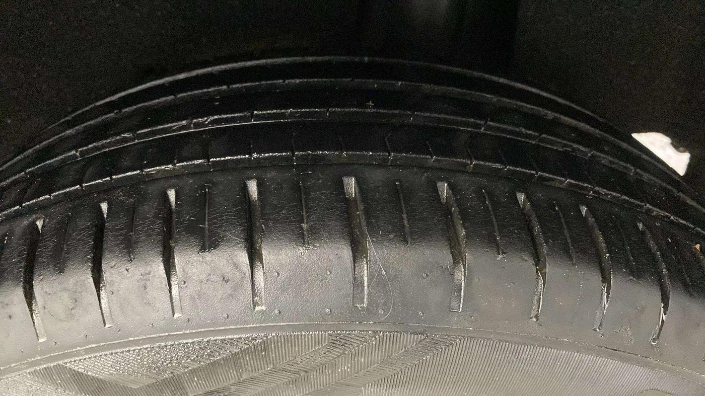 2020 Maruti Baleno ZETA CVT PETROL 1.2, Petrol, Automatic, 22,232 km, Left Rear Tyre Tread