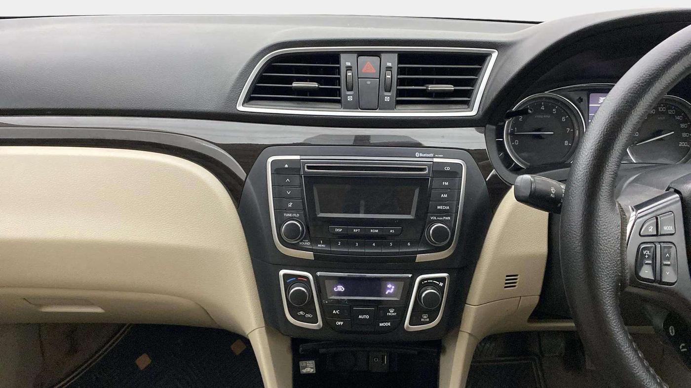 2018 Maruti Ciaz ZETA 1.4  MT PETROL, CNG, Manual, 50,672 km, Air Conditioner