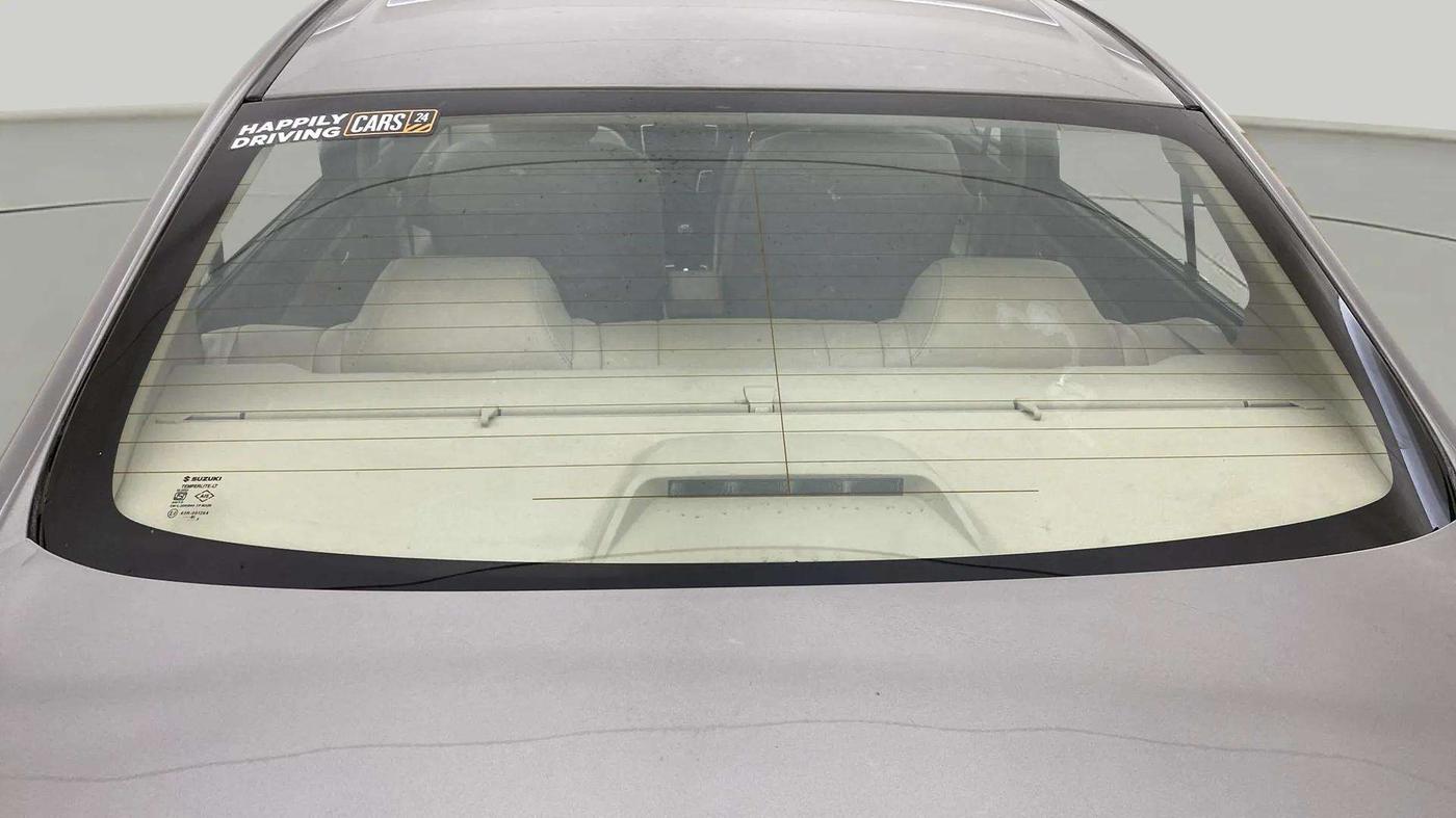 2018 Maruti Ciaz ZETA 1.4  MT PETROL, CNG, Manual, 50,672 km, Rear Windshield