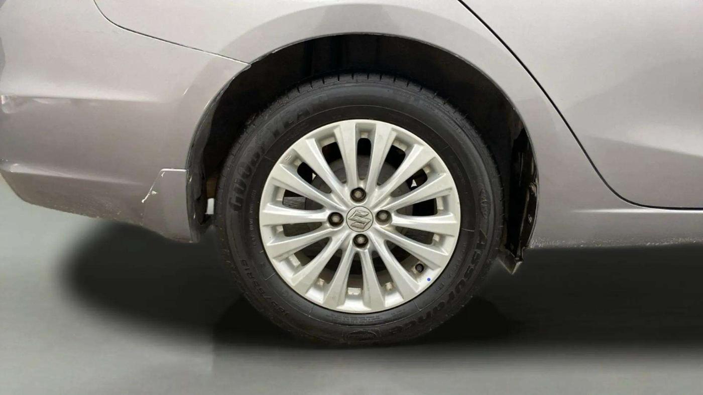 2018 Maruti Ciaz ZETA 1.4  MT PETROL, CNG, Manual, 50,672 km, Right Rear Wheel