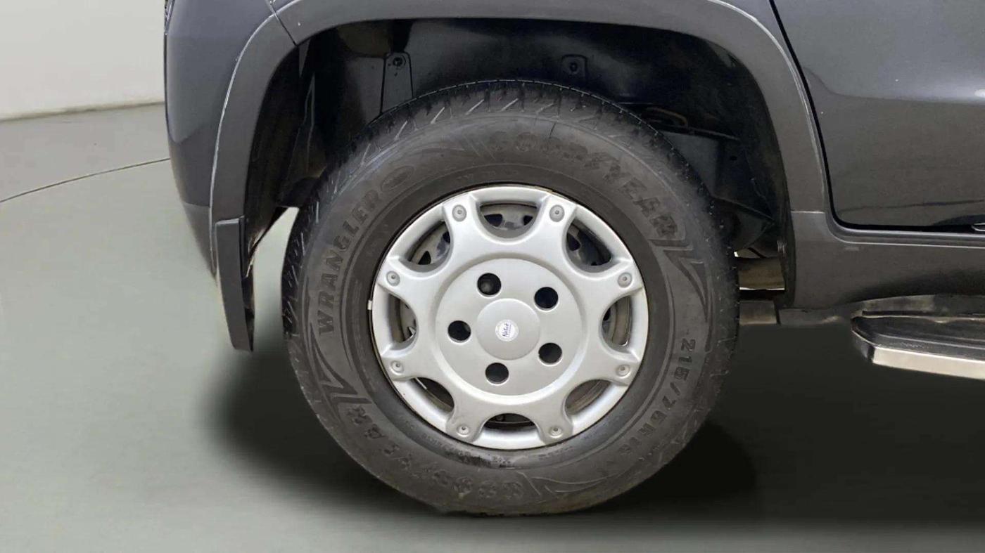 2022 Mahindra BOLERO NEO N 8, Diesel, Manual, 53,850 km, Right Rear Wheel