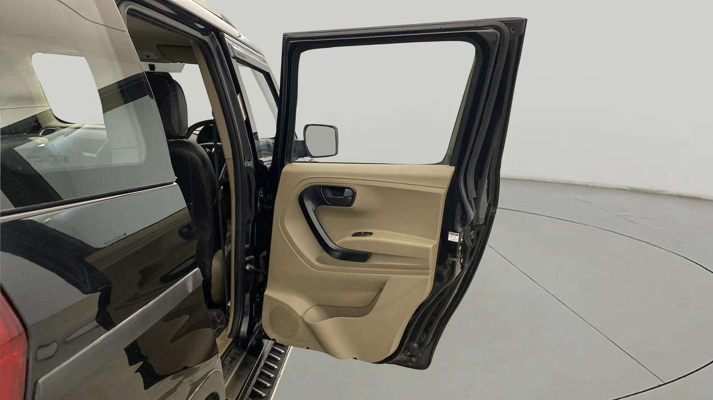 2022 Mahindra BOLERO NEO N 8, Diesel, Manual, 53,850 km, RHS Rear Door