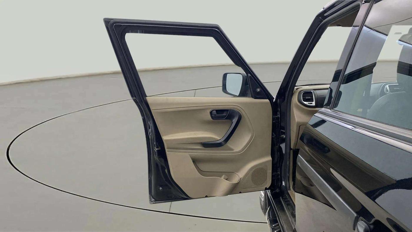 2022 Mahindra BOLERO NEO N 8, Diesel, Manual, 53,850 km, LHS Front Door