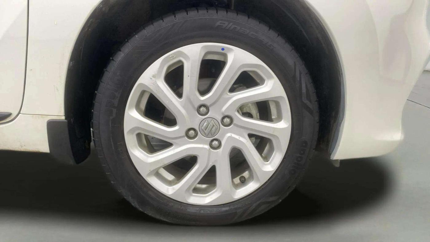 2024 Maruti Baleno ZETA PETROL 1.2, Petrol, Manual, 21,776 km, Right Front Wheel