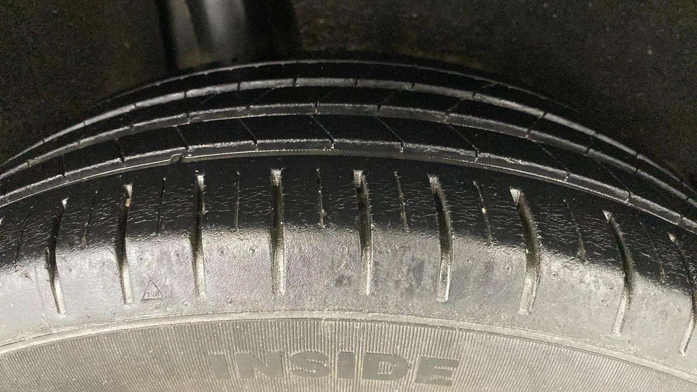 2019 Maruti Baleno ALPHA CVT PETROL 1.2, Petrol, Automatic, 26,001 km, Right Rear Tyre Tread