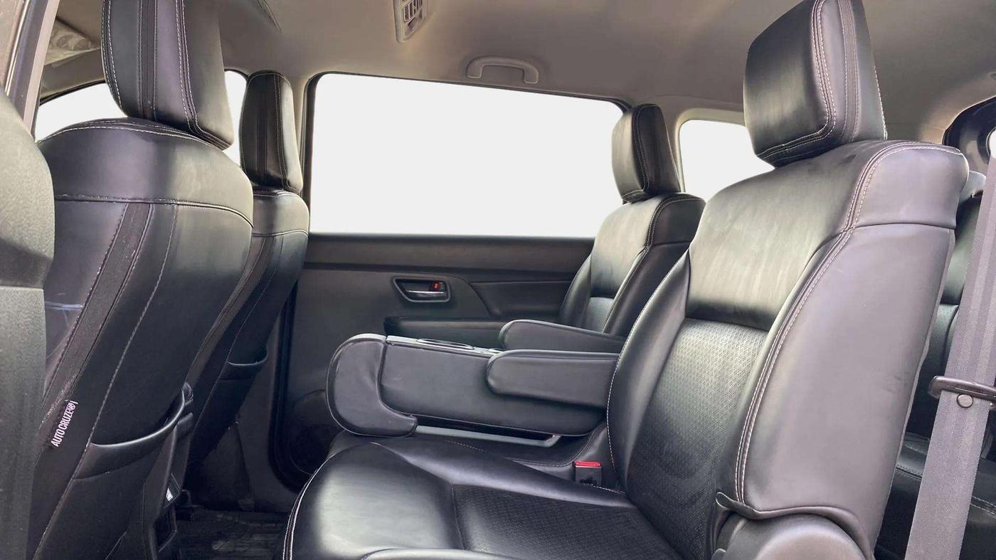 2022 Maruti XL6 ALPHA MT, CNG, Manual, 63,764 km, Right Side Rear Door Cabin