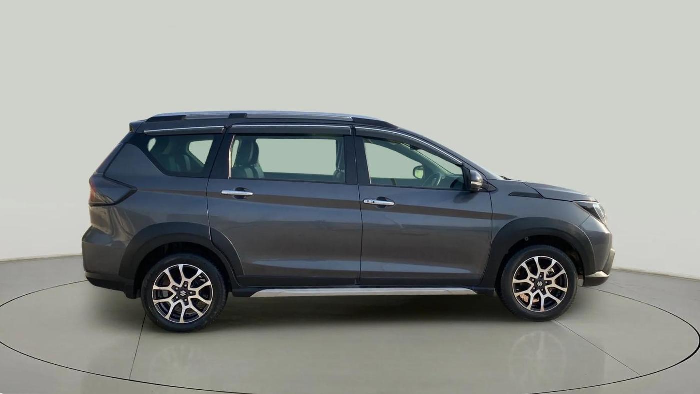 2022 Maruti XL6 ALPHA MT, CNG, Manual, 63,764 km, Right Side