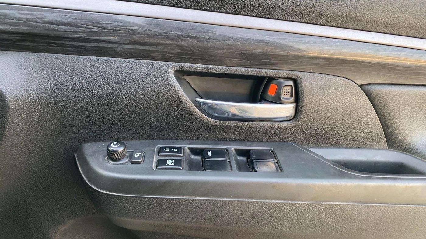 2022 Maruti XL6 ALPHA MT, CNG, Manual, 63,764 km, Driver Side Door Panels Control