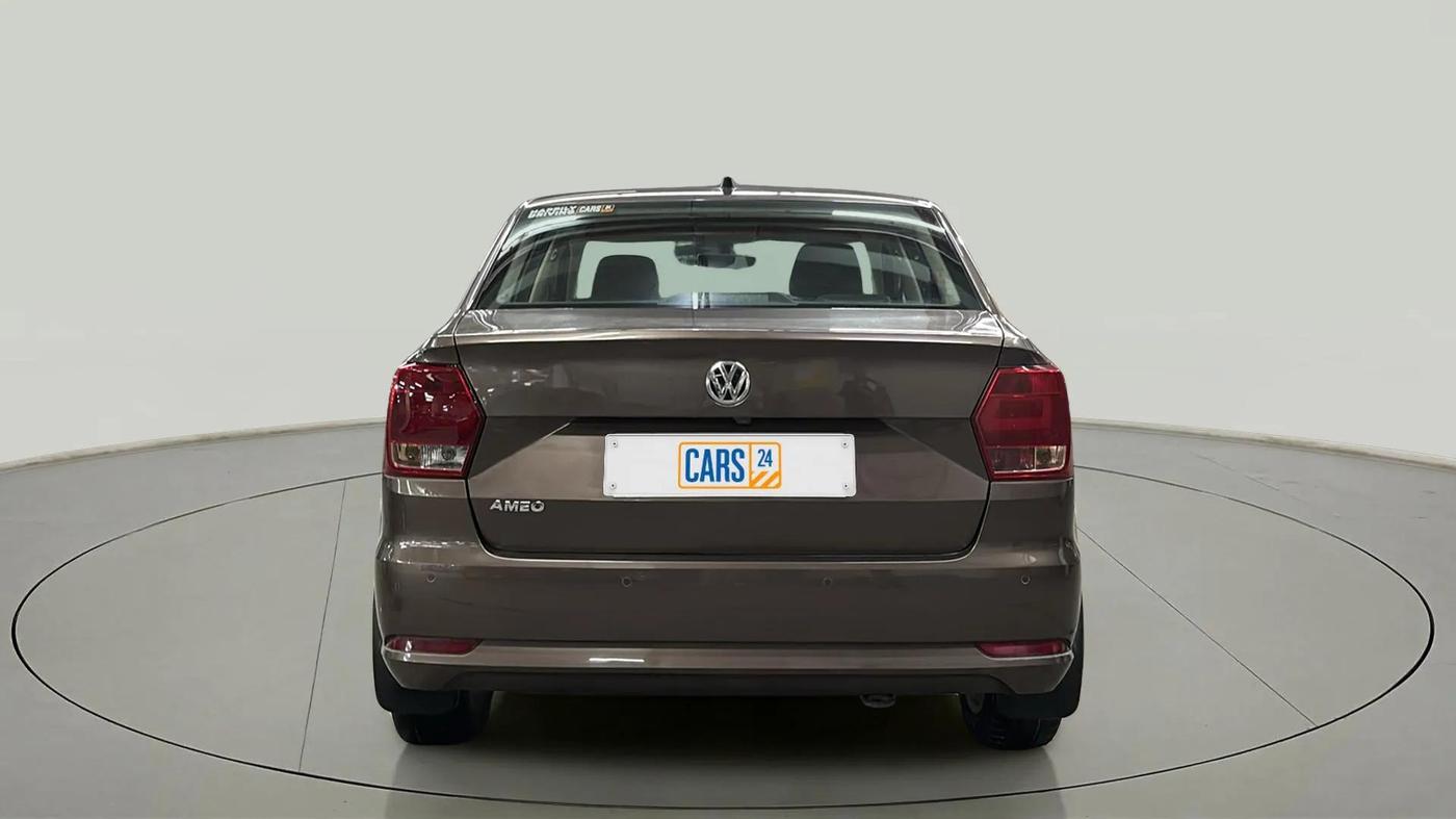 2017 Volkswagen Ameo HIGHLINE1.2L, Petrol, Manual, 39,144 km, Back/Rear