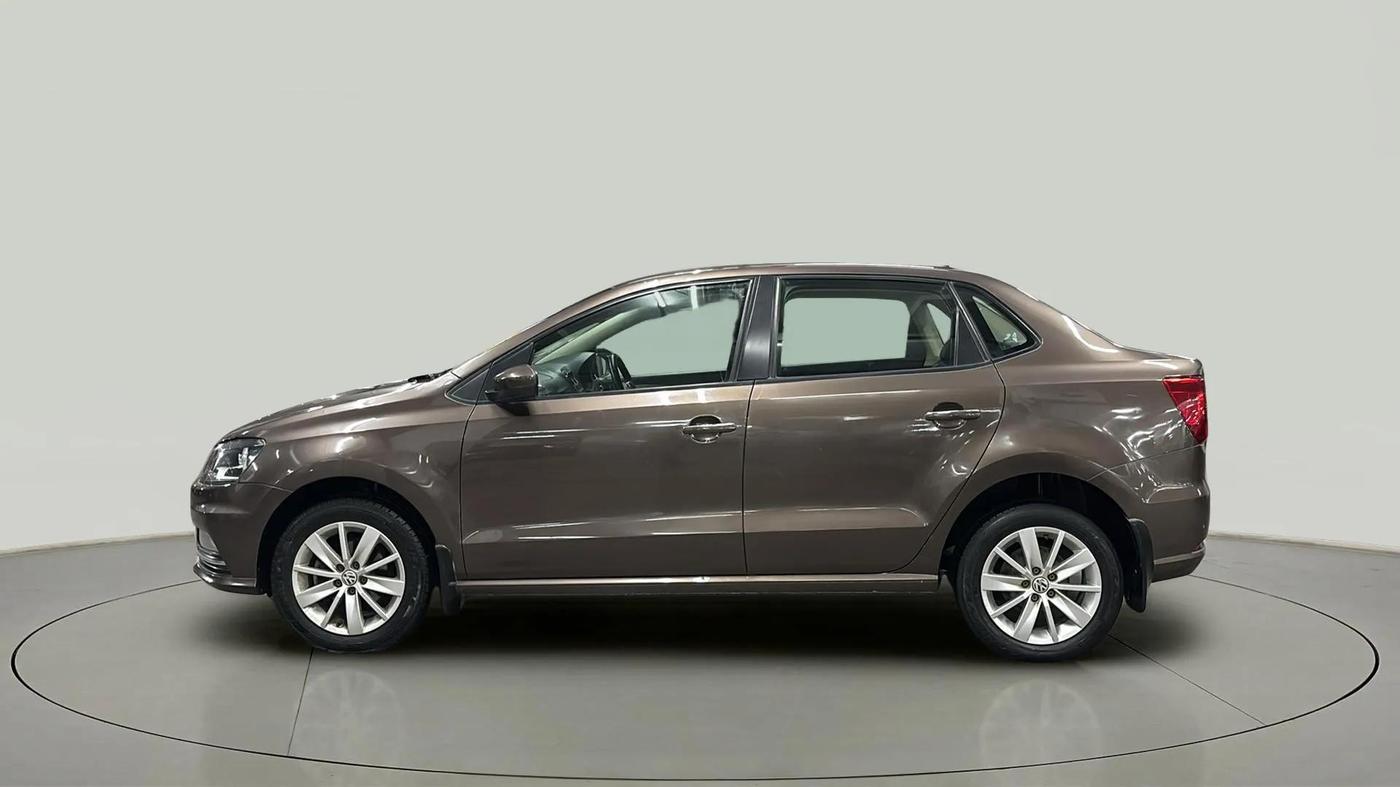 2017 Volkswagen Ameo HIGHLINE1.2L, Petrol, Manual, 39,144 km, Left Side