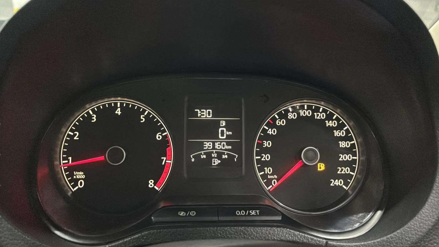 2017 Volkswagen Ameo HIGHLINE1.2L, Petrol, Manual, 39,144 km, Odometer Image