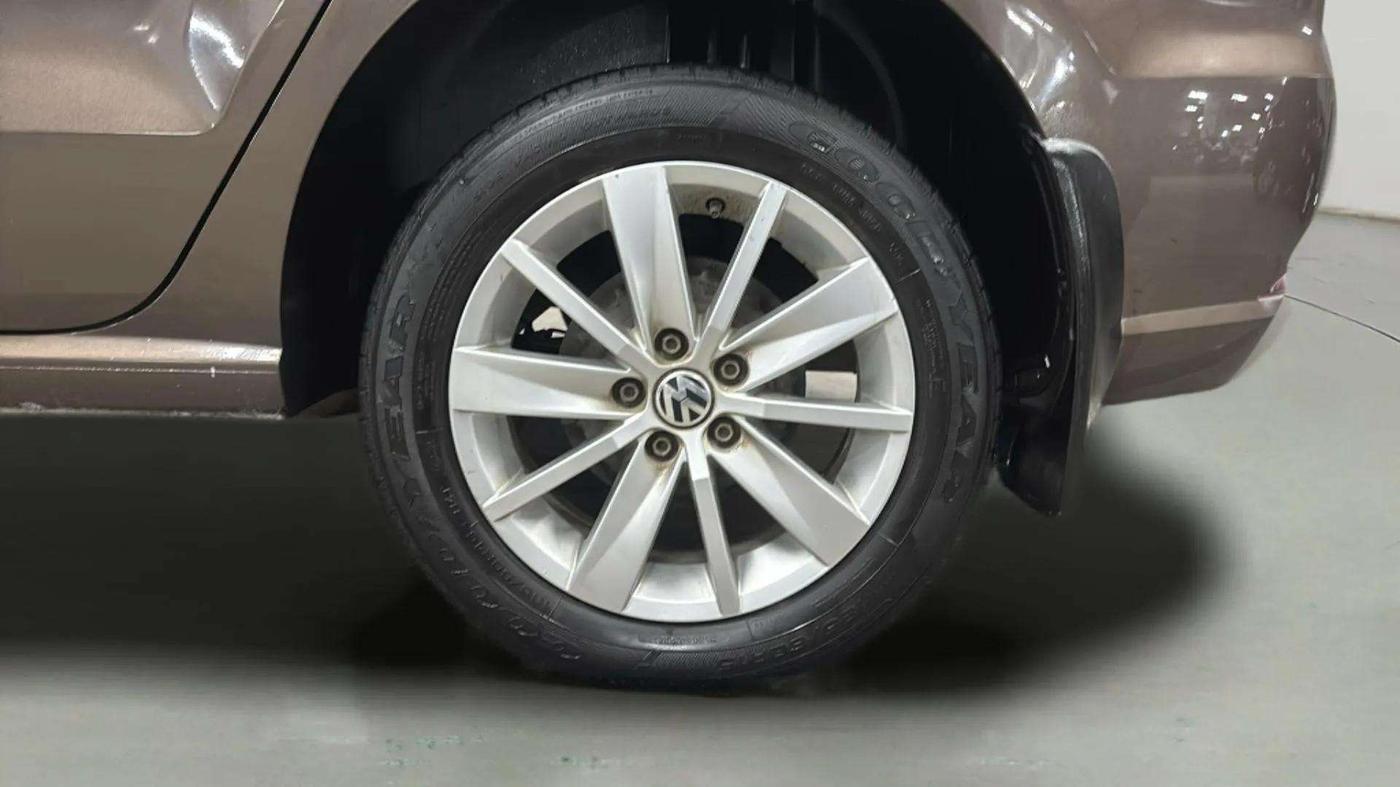 2017 Volkswagen Ameo HIGHLINE1.2L, Petrol, Manual, 39,144 km, Left Rear Wheel