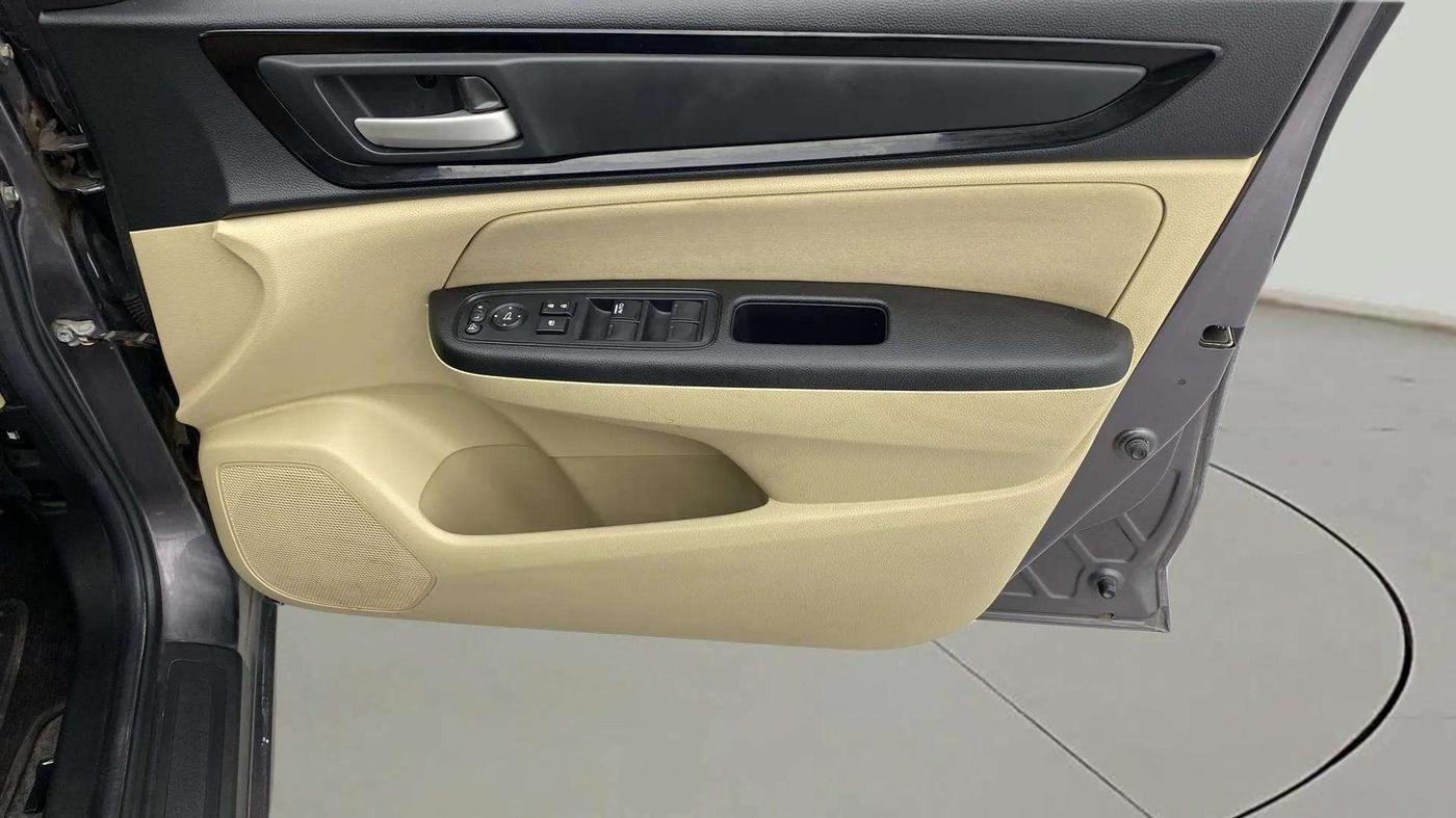 2020 Honda Amaze 1.2L I-VTEC VX, Petrol, Manual, 23,332 km, Driver Side Door Panels Control