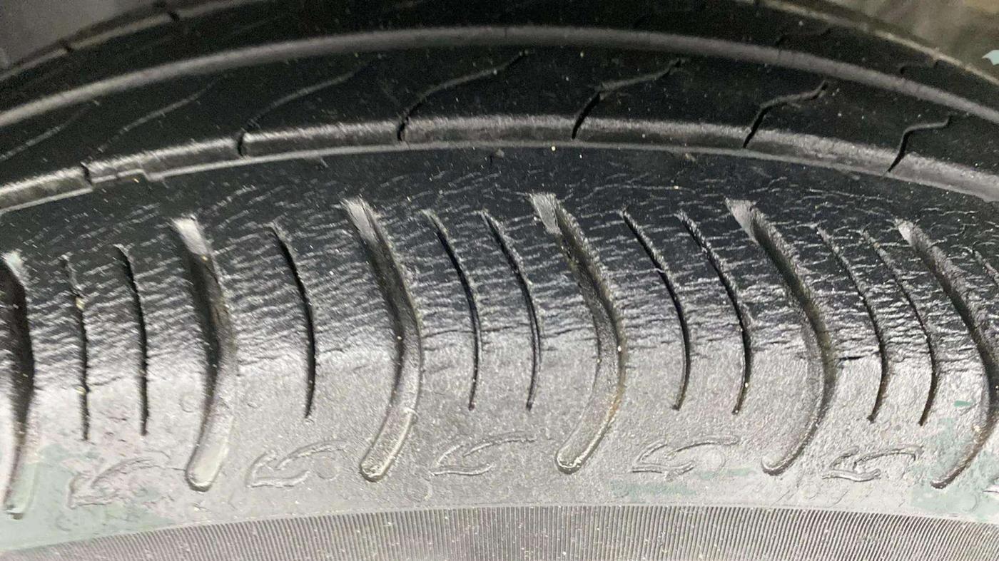 2020 Honda Amaze 1.2L I-VTEC VX, Petrol, Manual, 23,332 km, Left Front Tyre Tread