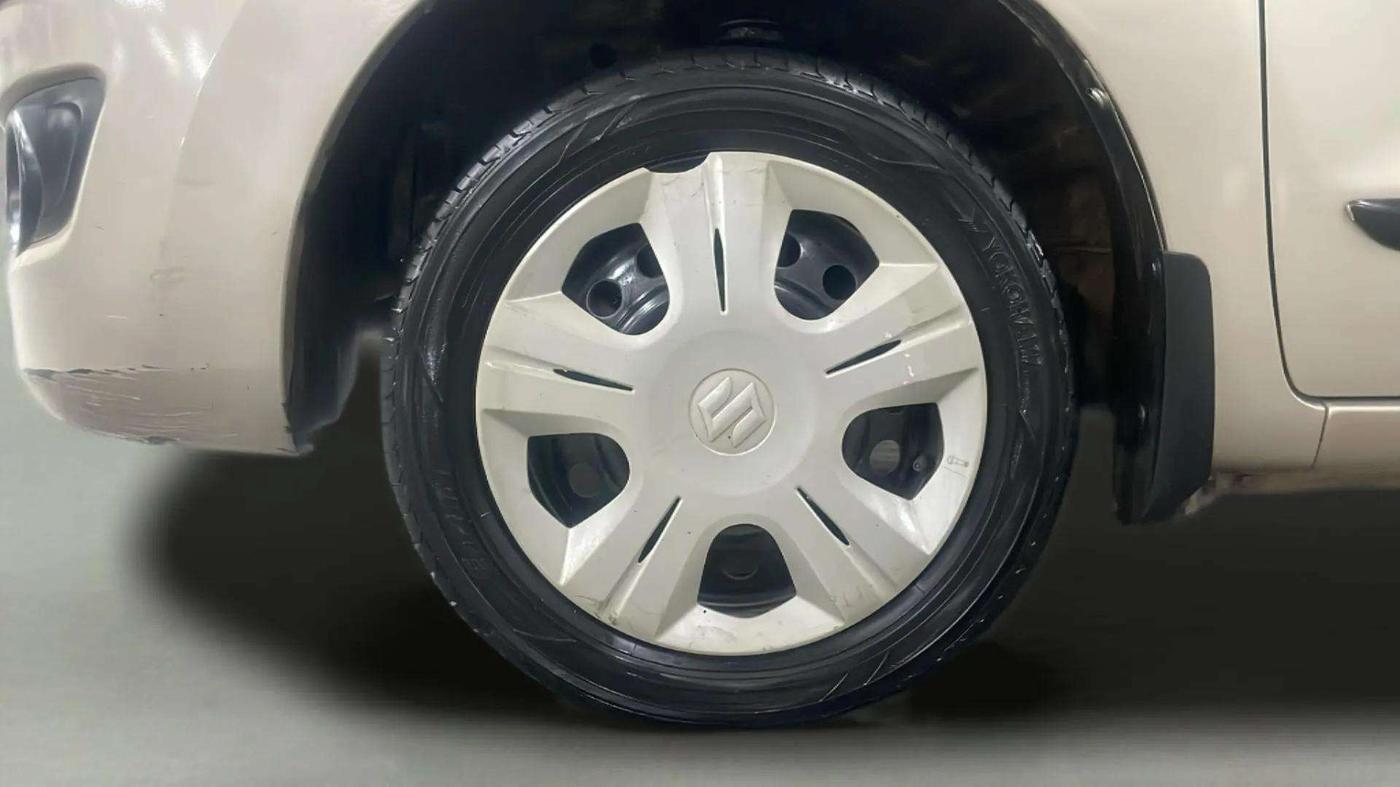 2016 Maruti Wagon R 1.0 VXI AMT, Petrol, Automatic, 55,182 km, Left Front Wheel