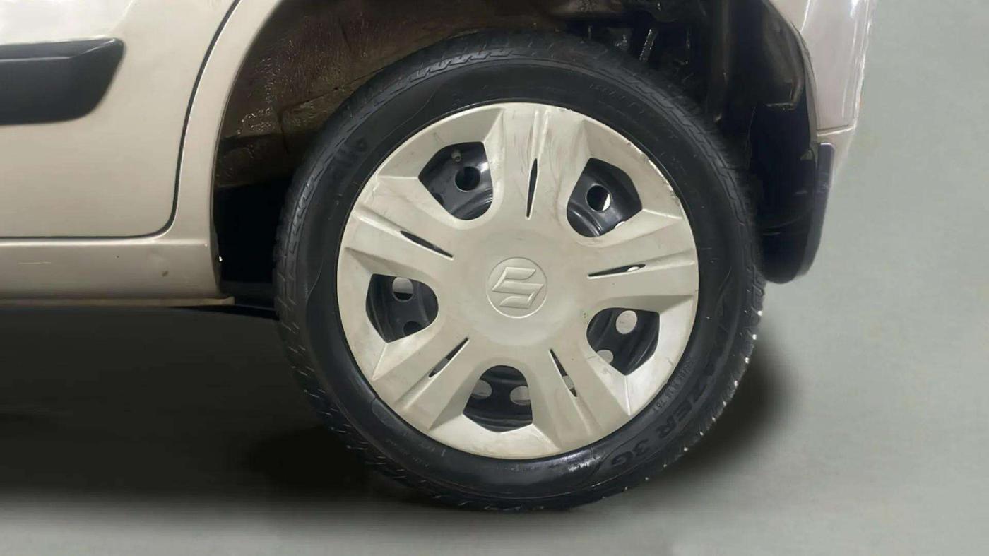 2016 Maruti Wagon R 1.0 VXI AMT, Petrol, Automatic, 55,182 km, Left Rear Wheel