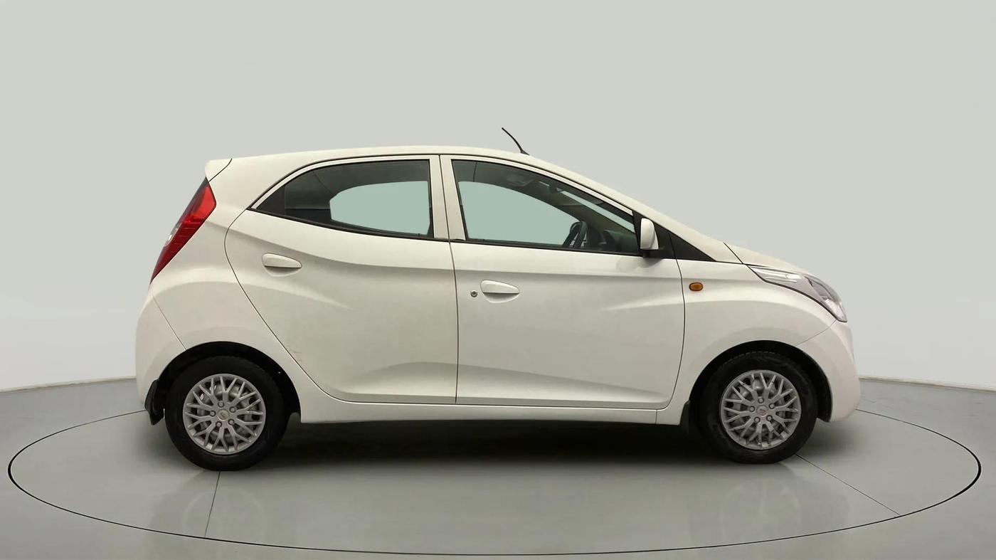 2017 Hyundai Eon ERA +, Petrol, Manual, 54,445 km, Right Side View
