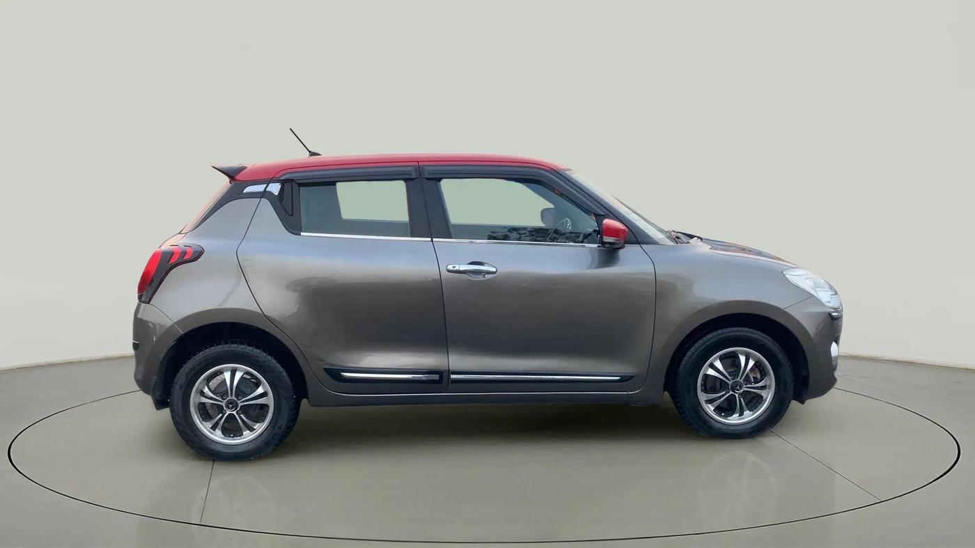 2022 Maruti Swift VXI AMT, Petrol, Automatic, 47,944 km, Right Side View