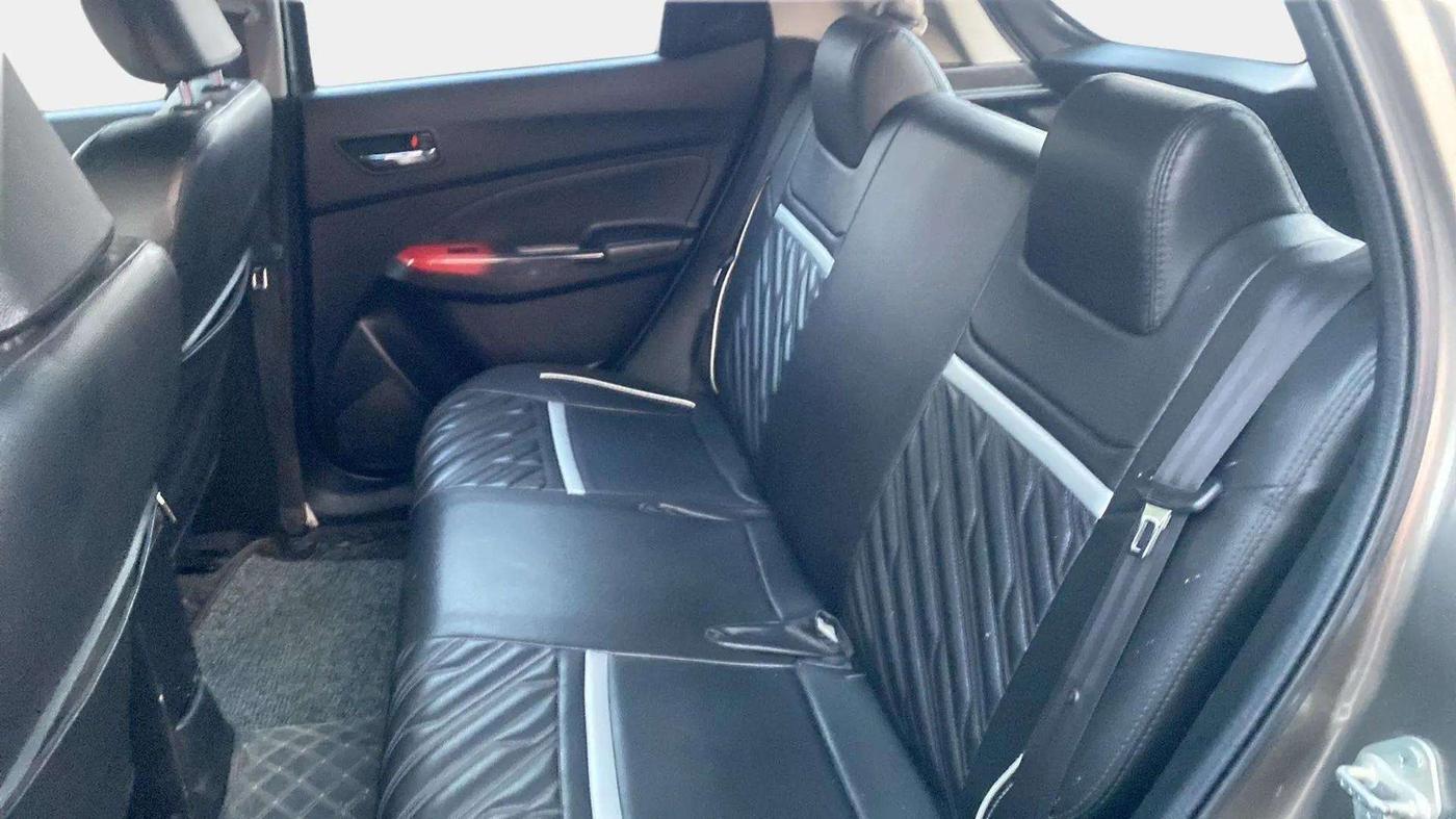 2022 Maruti Swift VXI AMT, Petrol, Automatic, 47,944 km, Right Side Rear Door Cabin