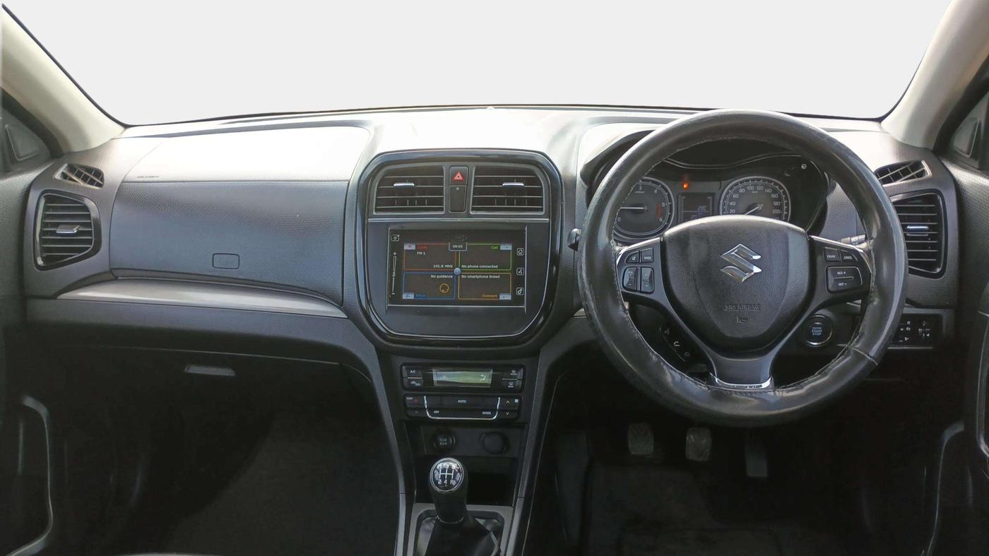 2019 Maruti Vitara Brezza ZDI PLUS DUAL TONE, Diesel, Manual, 40,179 km, Dashboard