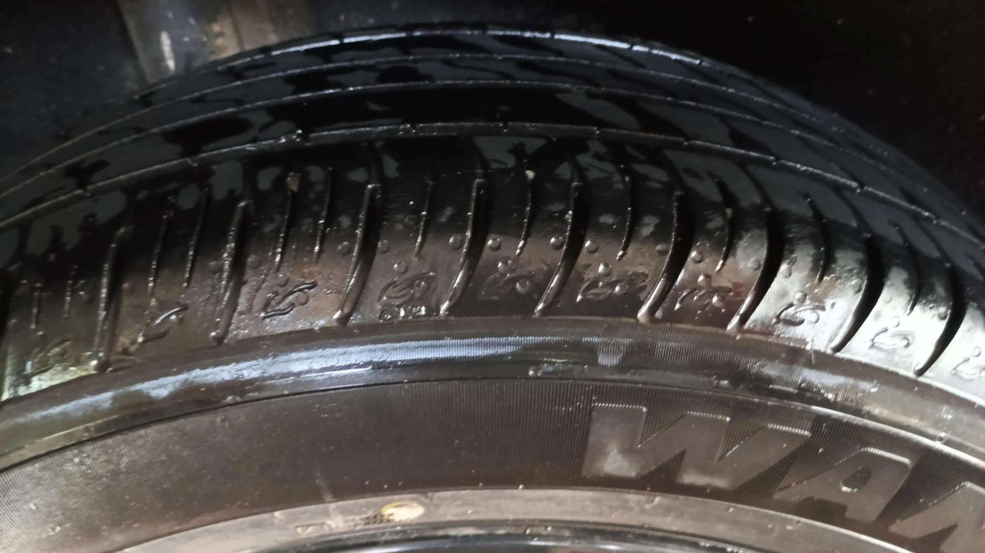 2019 Maruti Vitara Brezza ZDI PLUS DUAL TONE, Diesel, Manual, 40,179 km, Right Rear Tyre Tread