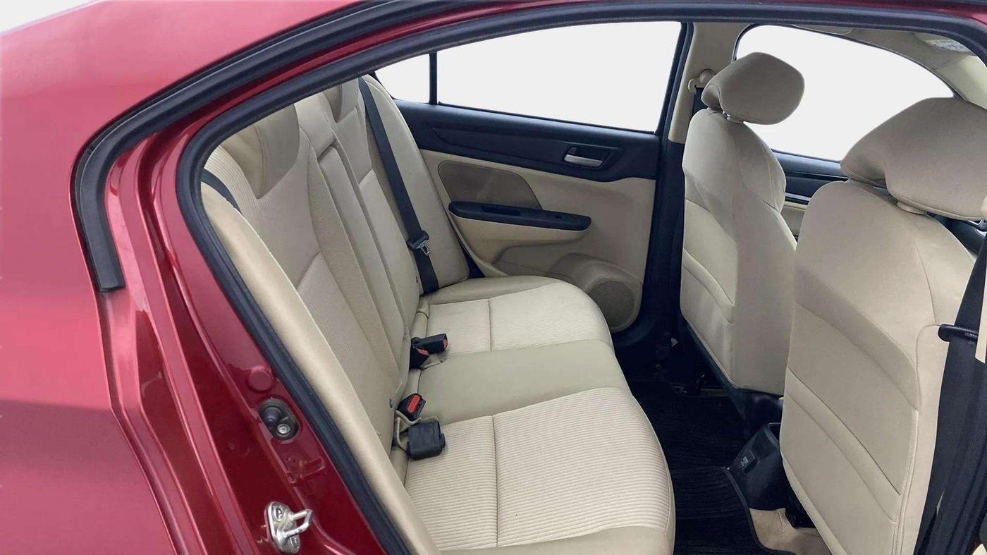 2020 Honda Amaze 1.2L I-VTEC V, Petrol, Manual, 45,214 km, Right Side Rear Door Cabin