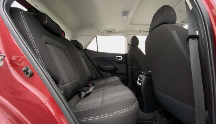 2019 Hyundai VENUE SX PLUS 1.0 TURBO DCT, Petrol, Automatic, 15,232 km, Right Side Rear Door Cabin