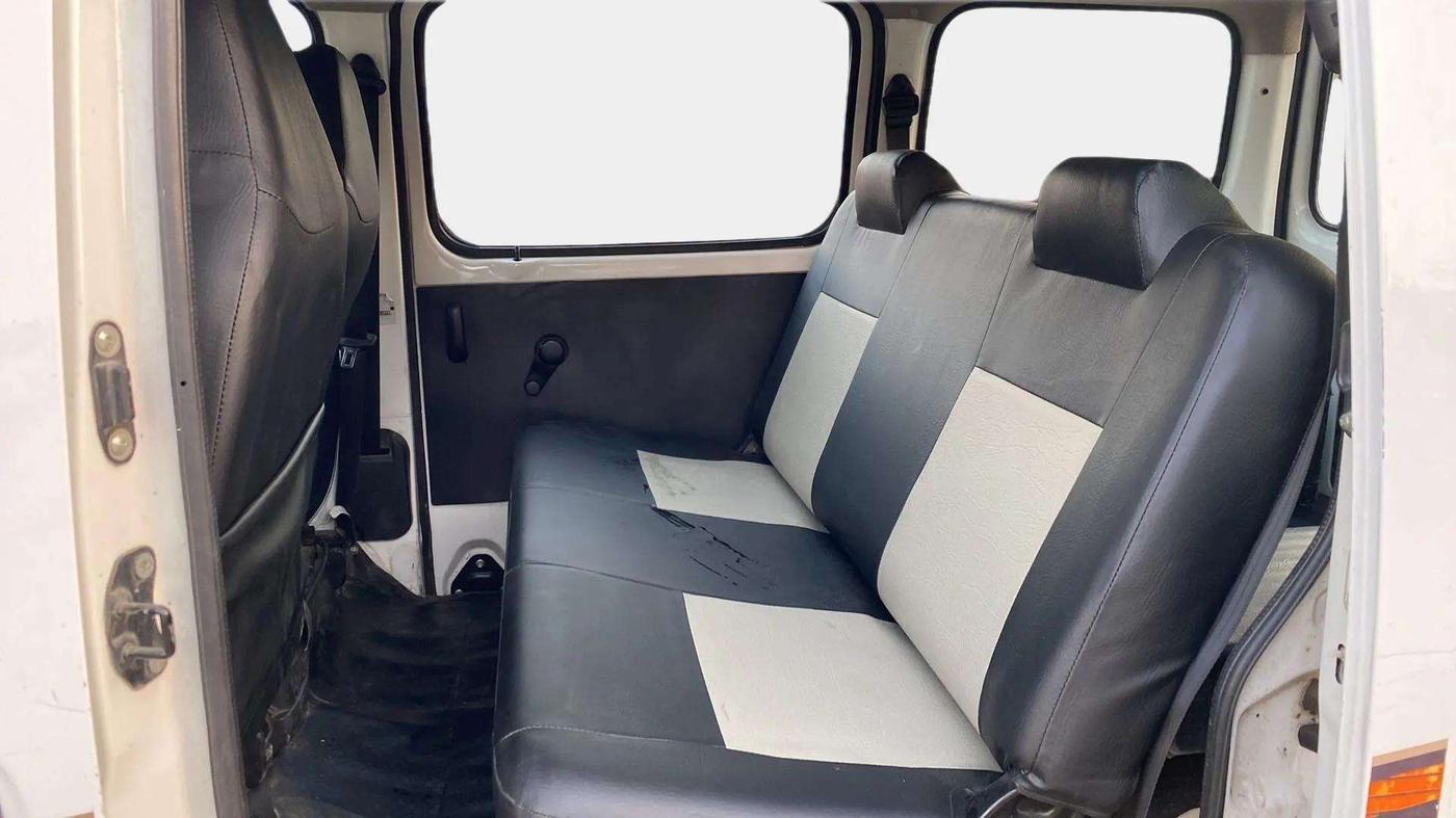 2020 Maruti Eeco 5 STR WITH A/C+HTR, CNG, Manual, 60,028 km, Right Side Rear Door Cabin