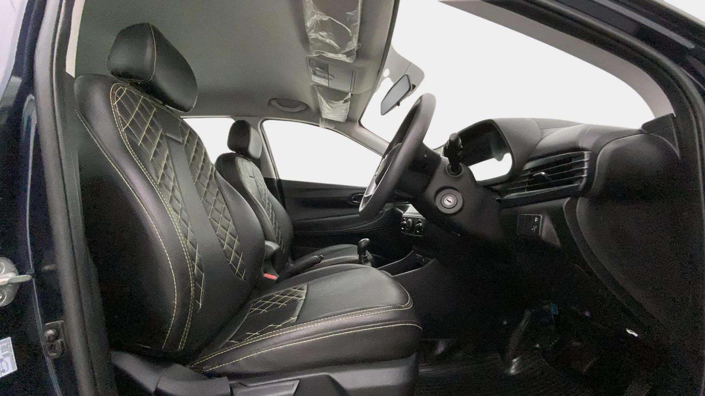 2021 Hyundai NEW I20 SPORTZ 1.2 MT, Petrol, Manual, 18,200 km, Right Side Front Door Cabin
