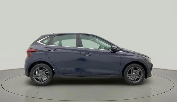 2021 Hyundai NEW I20 SPORTZ 1.2 MT, Petrol, Manual, 18,200 km, Right Side View