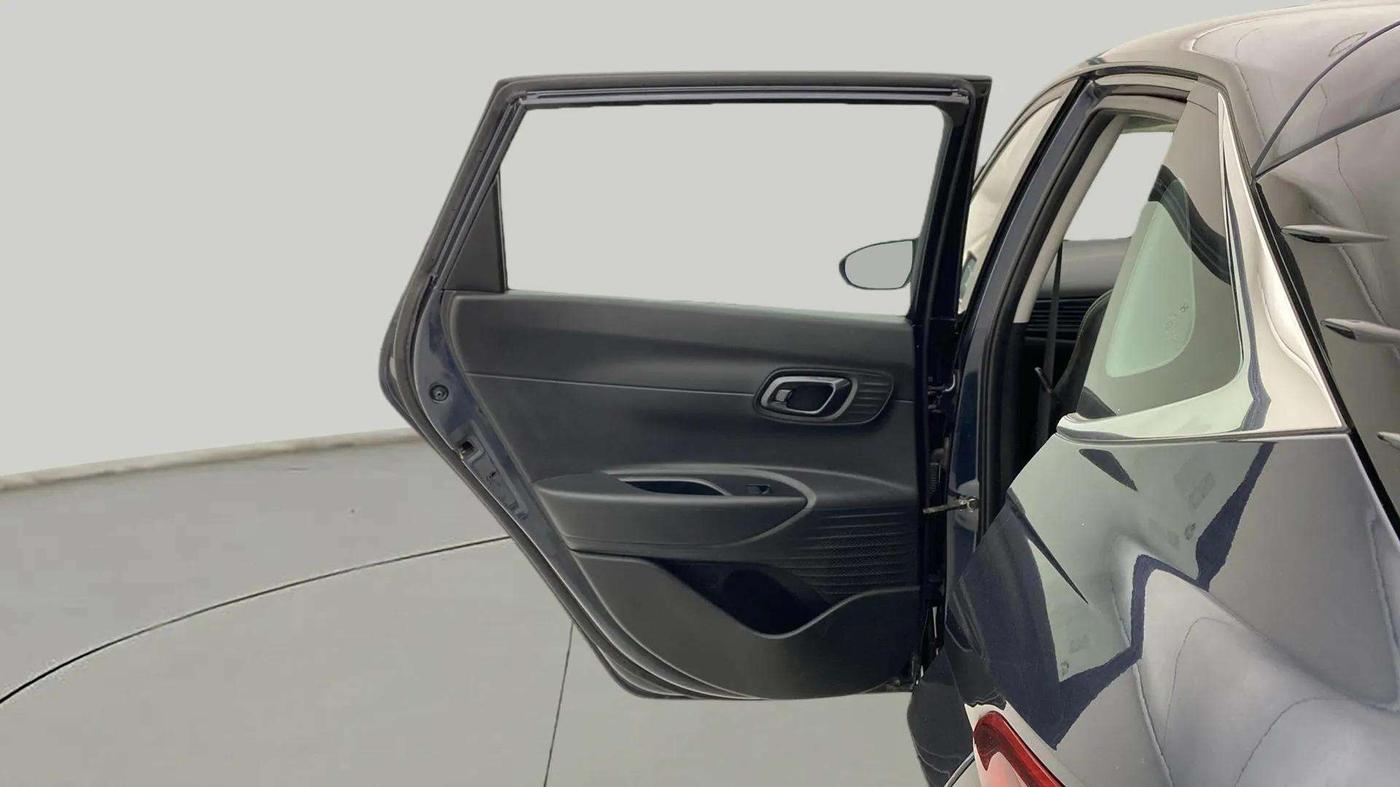 2021 Hyundai NEW I20 SPORTZ 1.2 MT, Petrol, Manual, 18,200 km, LHS Rear Door