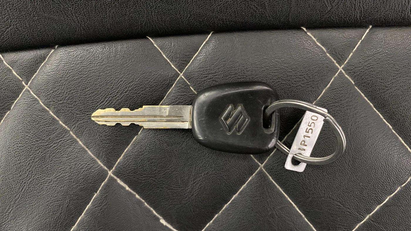 2019 Maruti Alto LXI, Petrol, Manual, 44,383 km, Key Close Up