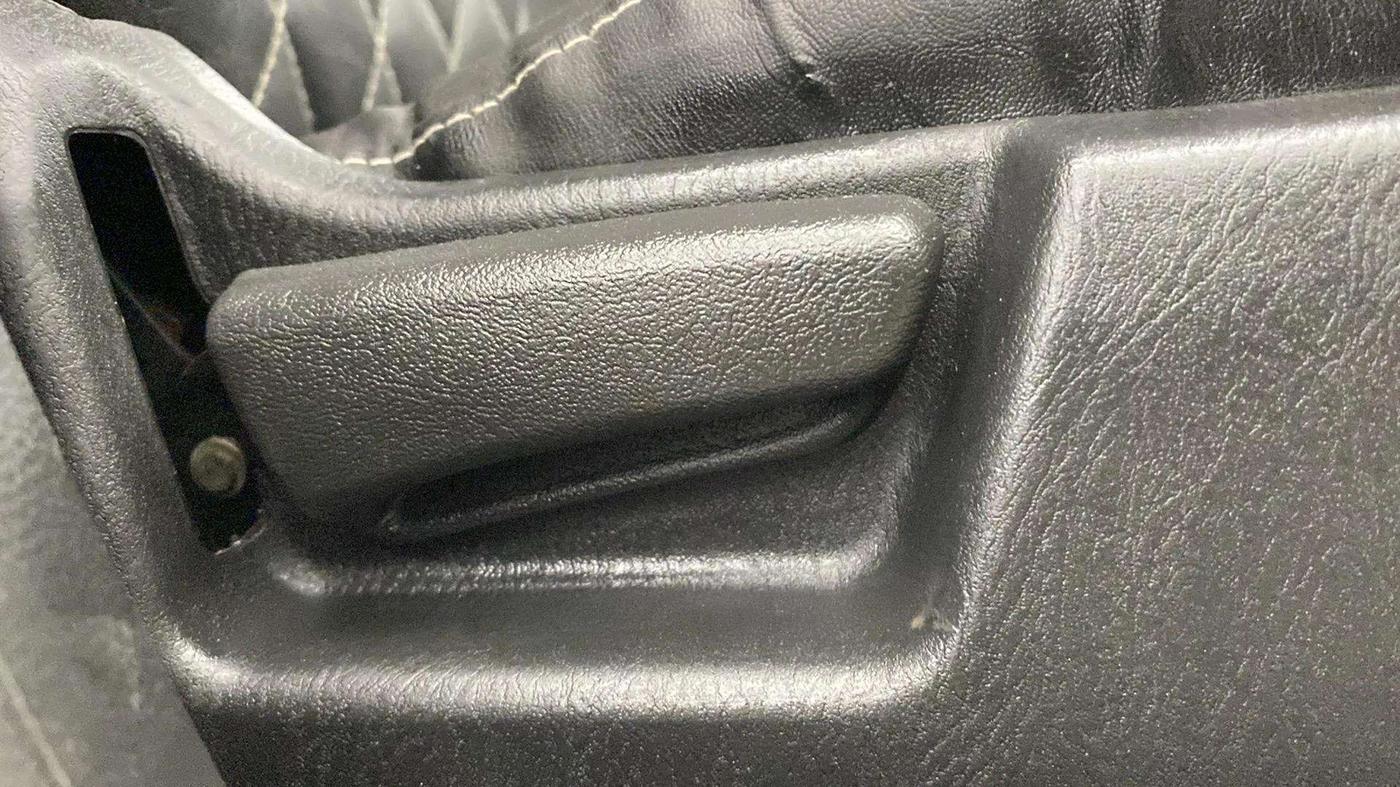 2019 Maruti Alto LXI, Petrol, Manual, 44,383 km, Driver Side Adjustment Panel