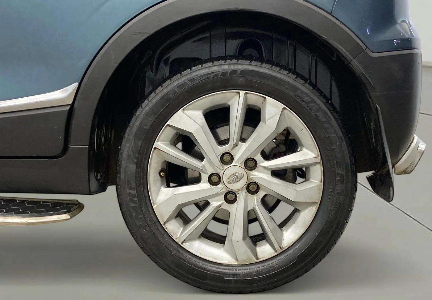 2020 Mahindra XUV300 W8 1.5 DIESEL AMT, Diesel, Automatic, 39,893 km, Left Rear Wheel