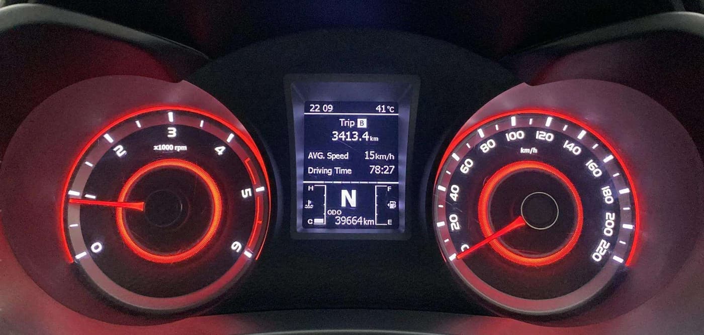 2020 Mahindra XUV300 W8 1.5 DIESEL AMT, Diesel, Automatic, 39,893 km, Odometer Image