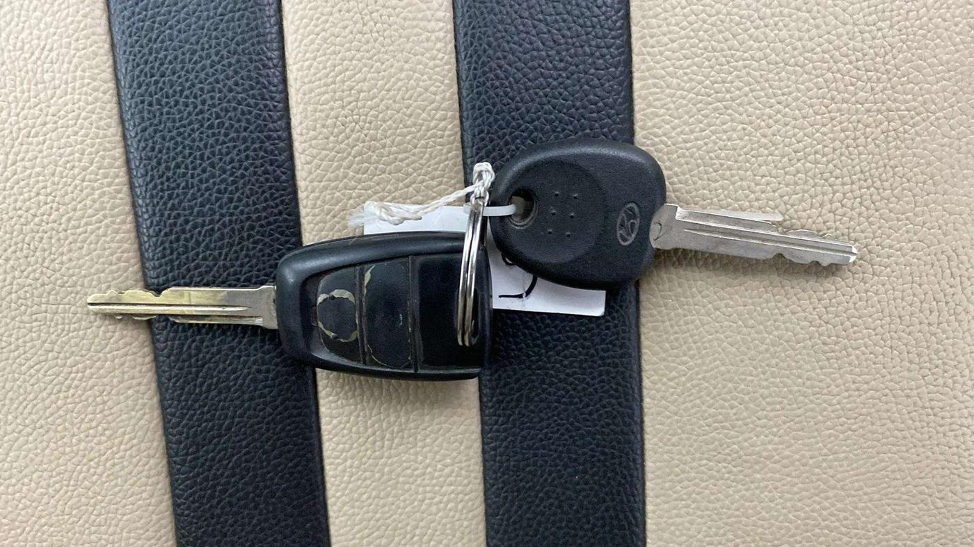 2021 Hyundai NEW SANTRO SPORTZ MT, Petrol, Manual, 2,323 km, Key Close Up