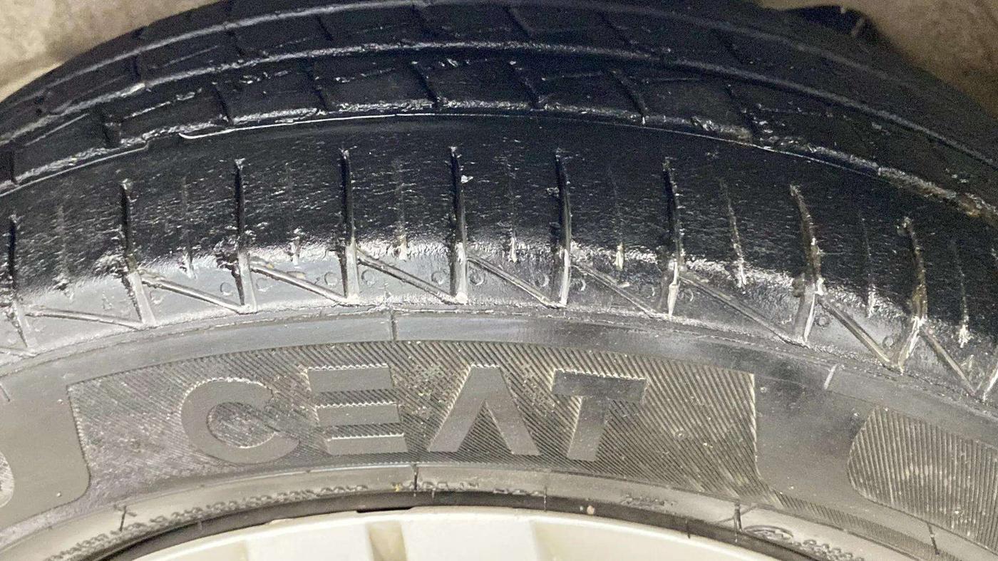 2022 Maruti Alto LXI O, Petrol, Manual, 21,377 km, Right Front Tyre Tread