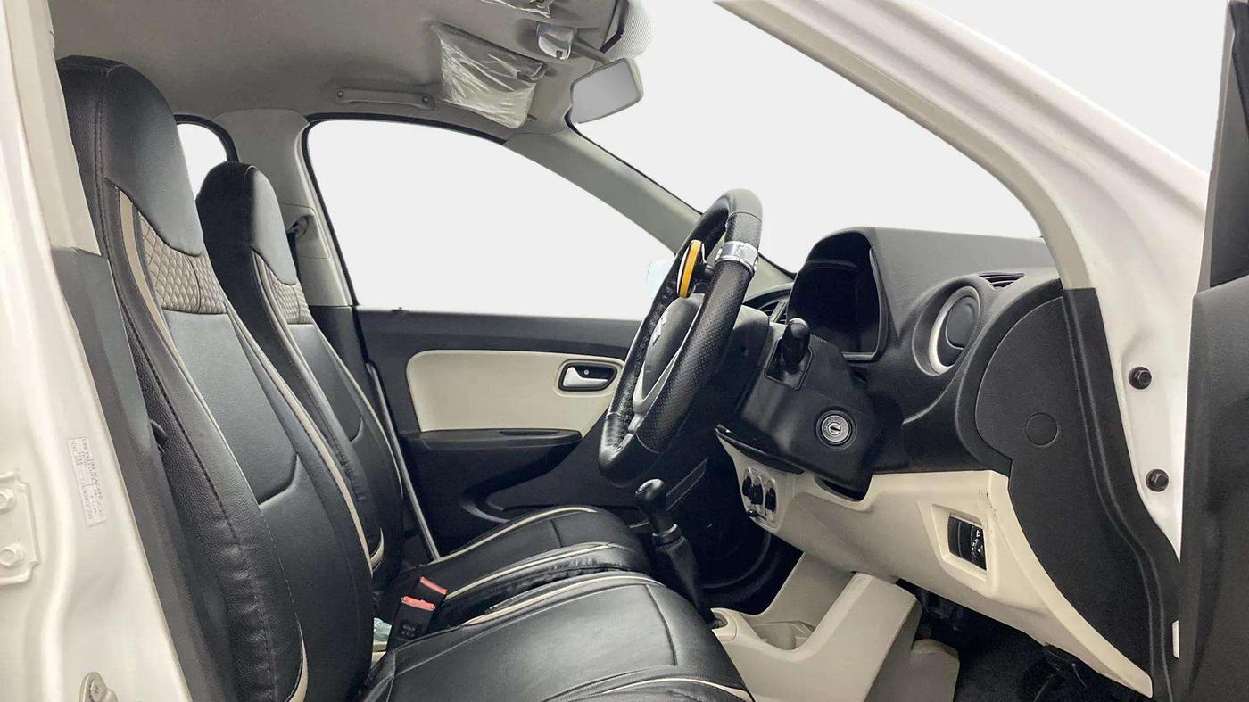 2022 Maruti Alto LXI O, Petrol, Manual, 21,377 km, Right Side Front Door Cabin