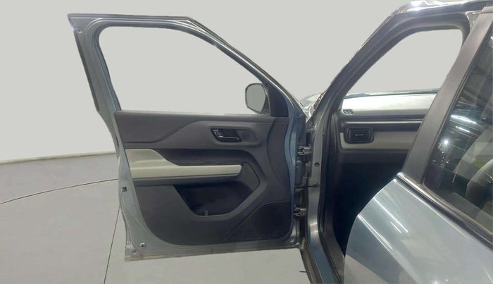 2023 Tata PUNCH ADVENTURE AMT, Petrol, Automatic, 31,690 km, LHS Front Door