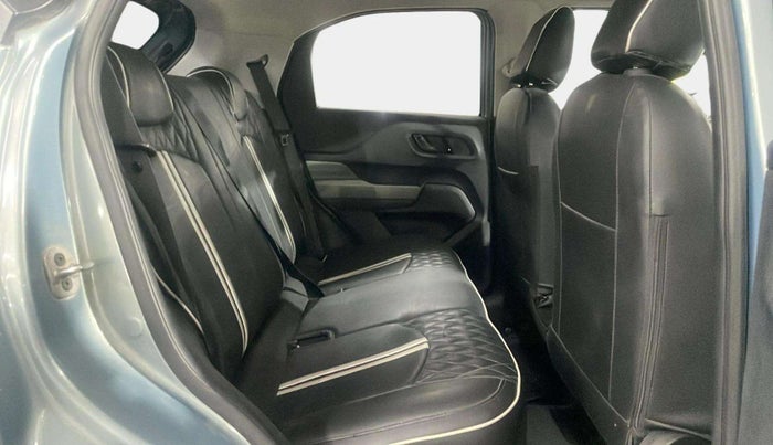 2023 Tata PUNCH ADVENTURE AMT, Petrol, Automatic, 31,690 km, Right Side Rear Door Cabin