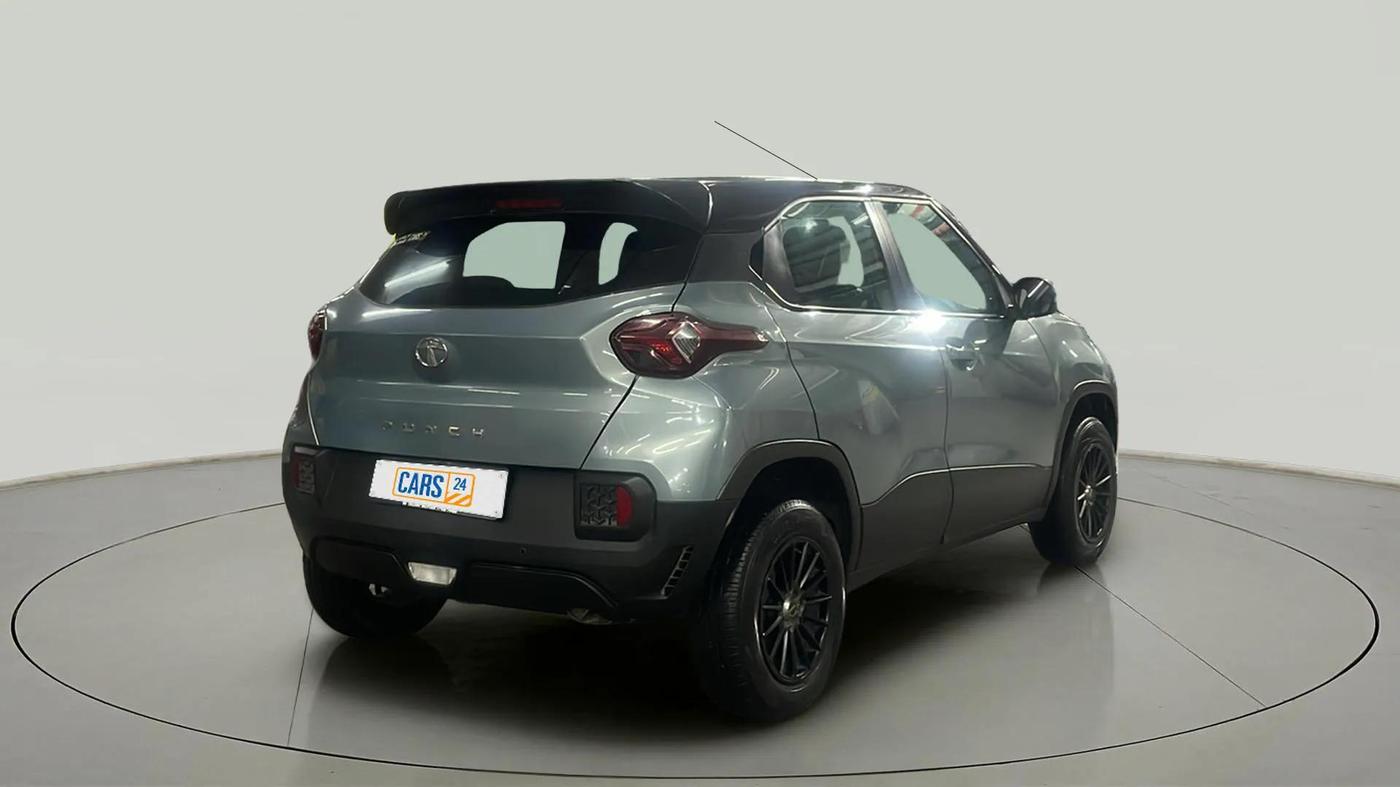 2023 Tata PUNCH ADVENTURE AMT, Petrol, Automatic, 31,690 km, Right Back Diagonal