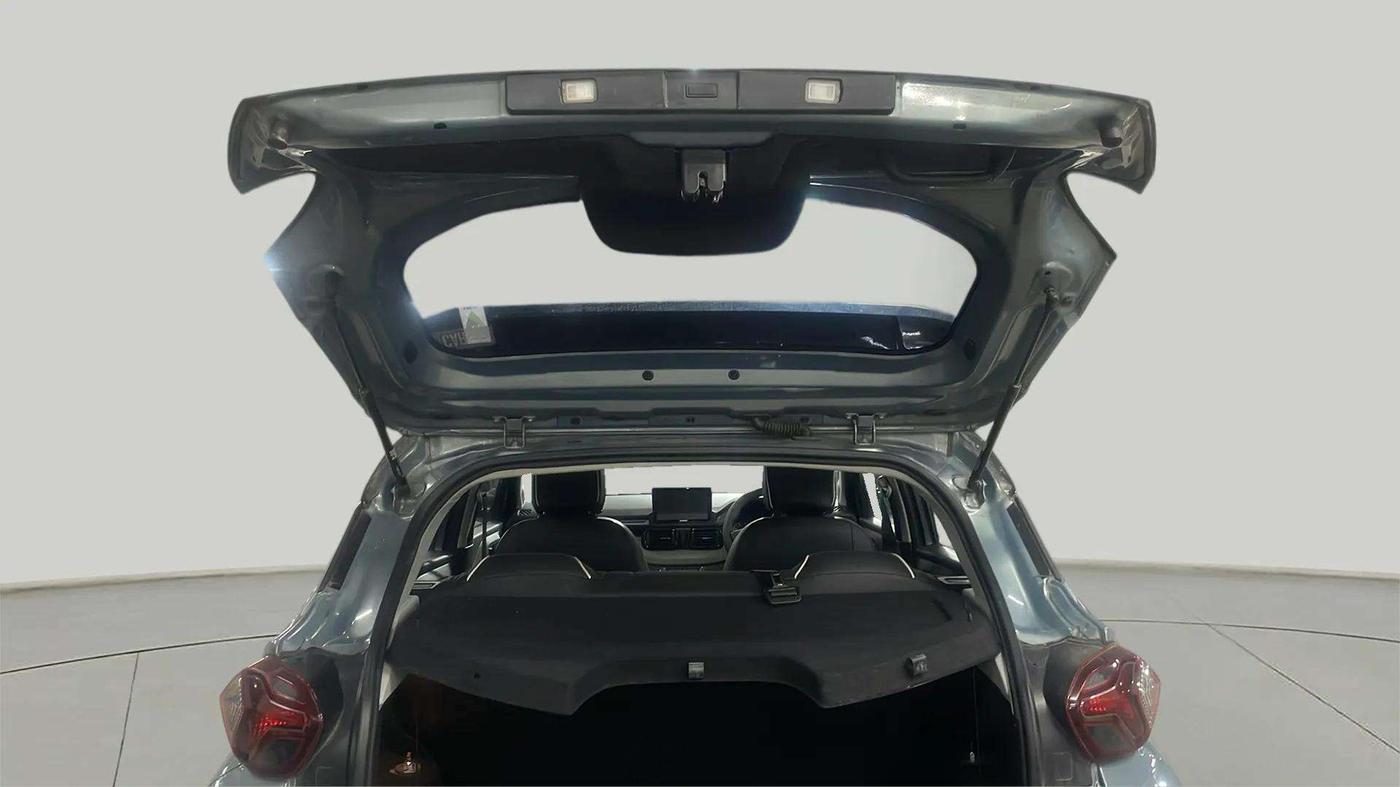 2023 Tata PUNCH ADVENTURE AMT, Petrol, Automatic, 31,690 km, Boot Door Open